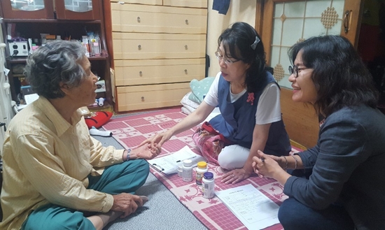 강남구약, 구룡마을 찾아 독거노인에 약손사랑 