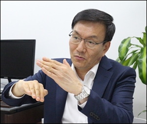 "2035년 '특이점' 시대...A.I신약개발, 선택 아닌 필수"