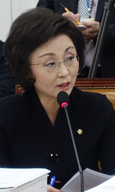 "인보사 사태 국제망신…식약처, 책임 떠넘기기 급급"