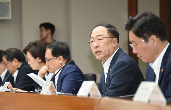 정부, 신약 개발·집중형 건강관리서비스에 전략 투자 