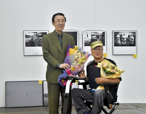 이상윤 약사, 부산국제사진제서 최우수상 수상 