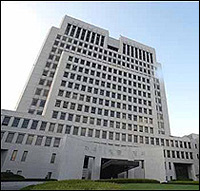 대법 "사망한 의사 장래소득 산정, 약사 등과 달리해야"