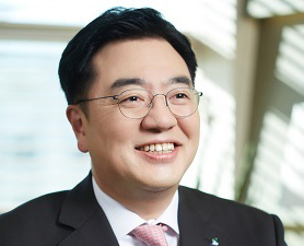 "50주년 비전요? 우리도 아시아 1등 해보자는 겁니다"