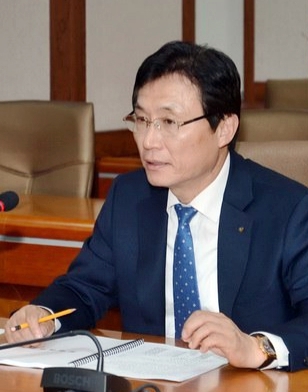 "공공의대 보류 유감…민생법안, 정쟁에 희생 안 돼"