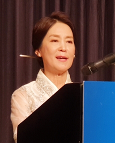 "반갑다 친구야" 다시 만난 숙명약대 동문 400여명
