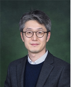 덕성여대 약대 정우현 교수, 과학 속 인문학 배경 강연