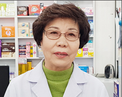 "단골환자 손자가 찾는 약국…부끄럽지만 자랑스럽죠"