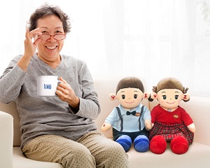 오엔케이, 어르신과 교감하는 반려로봇 '효돌' 유통