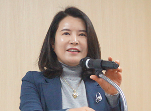 병의원·약국, 환자 감염국 여행력 확인 의무법안 추진