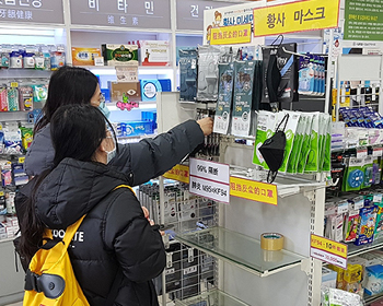 공급가도 확인하는 점검반…현실 모르는 약국 단속