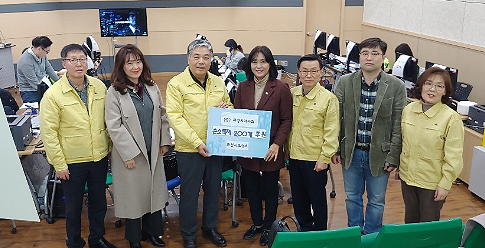 화성시약, 지자체 재난안전본부에 손소독제 기탁