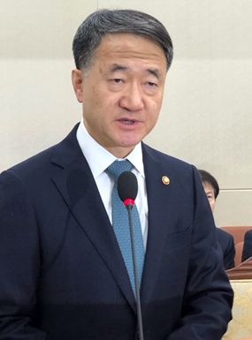 박능후 "감염 위기 외 병원·약국, ITS강제화는 무익해"