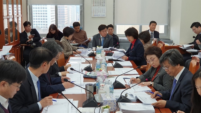 ITS의무화법안, 과태료 없앤 수정안으로 국회 소위 통과