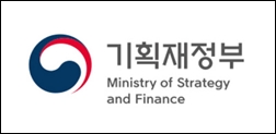 코로나 추경 11조원 편성…병원·약국 보상, 2조 투입