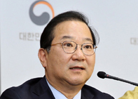 "조금만 더 힘 내요"…약사 헌신 국민들이 기억할 것