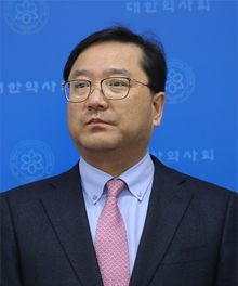 정부, 마스크 판매 보조인력 지원…1인약국 우선 배정