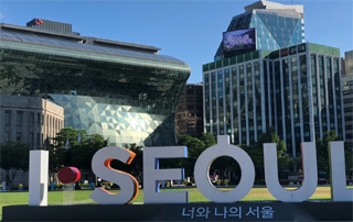 서울시, 약국 2500곳에 3시간 근무 '마스크 인력' 투입

