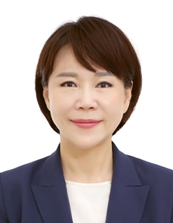 청와대, 치과의사 출신 전현희 신임 권익위원장 내정