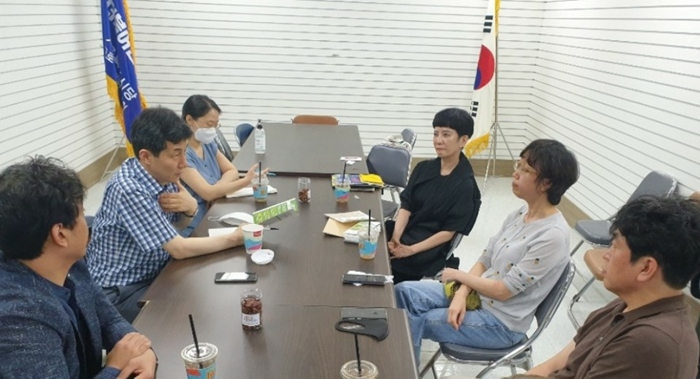 구로구약 "홍 총리 발언 부적절"...윤건영 의원에 전달