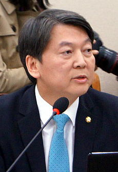 안철수 "의대증원으로 코로나 방역 의사에 짱돌 던져"