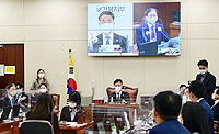 '콜린알포 소송사 환수·대체조제 정착' 집중질의