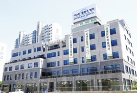 "약국 개설 5개월 됐는데"…병원 집단감염에 처방 '뚝' 