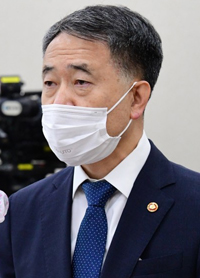 정부 "의사국시 재시험 안해도 인력수급 직결 안된다"