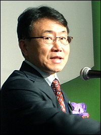 권덕철 "고가신약 급여확대…암 기금 도입 신중해야"