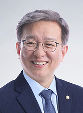 문 대통령, 중기부장관에 '권칠승'…박영선 사임 후속조치