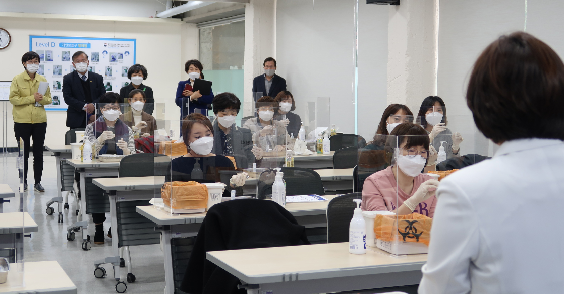 간협, 3∼5월 간호사 대상 백신접종 추가 교육 