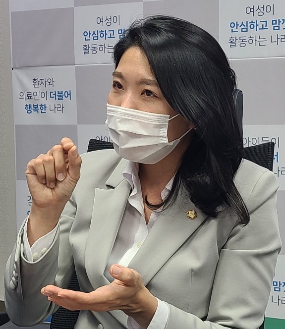"병원요구 약국 상납금, 엄단해야…현황파악 나설 것"