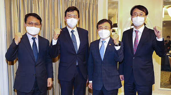 정부-모더나, 정부-SK바사-노바백스 백신MOU 체결
