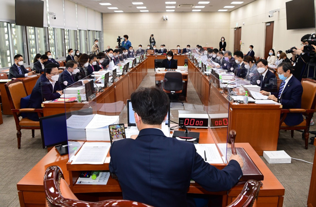 6월 복지위 법안소위 교체…'대체조제·CCTV 입법' 주목