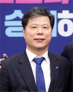 서영석 "부동산 비위 사실아냐…결백밝히고 복당할 것"