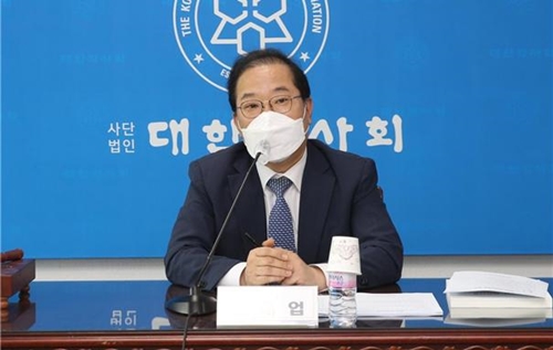 약사회, 약 배달에 강경대응..."협조 약국도 고발"