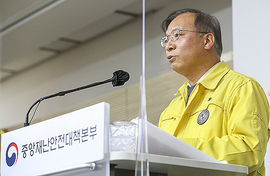 "모더나 8~9월 물량 확대…삼바 국내 유통은 아직"