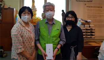 서울시약, 소외이웃 무료진료 요셉의원에 성금 전달