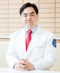 "건강한 노화 비법은? 미신 현혹 말고 적극적 치료 받아야"