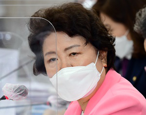 "불용재고약 반품, 한해 2조7천억…정부 해법 내놔야"