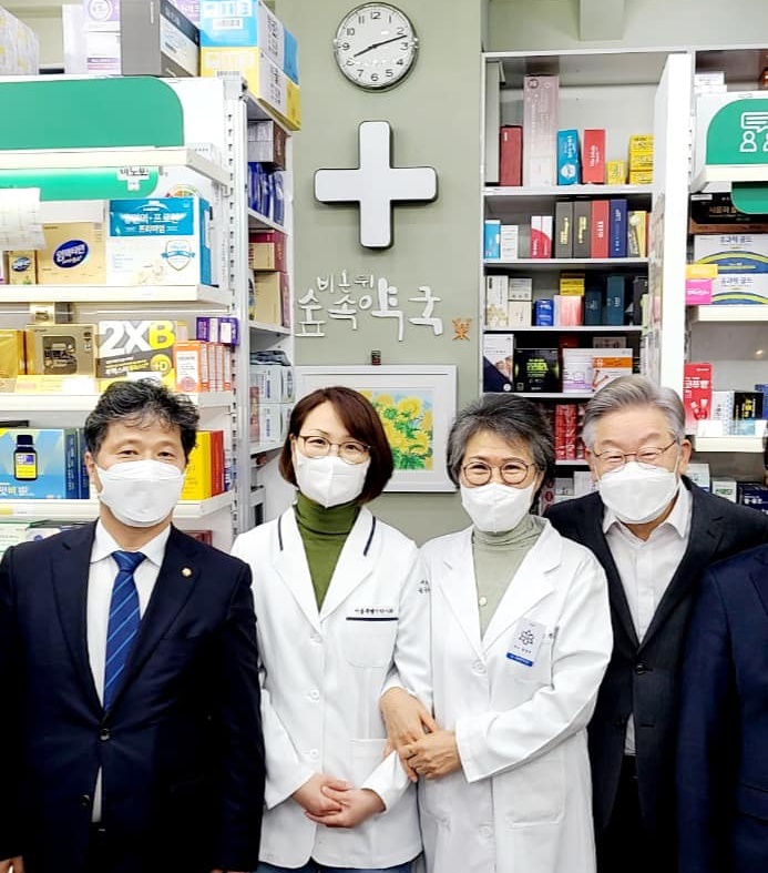 서영석 "32년 약사로서 공공심야약국 예산·법안 전력"