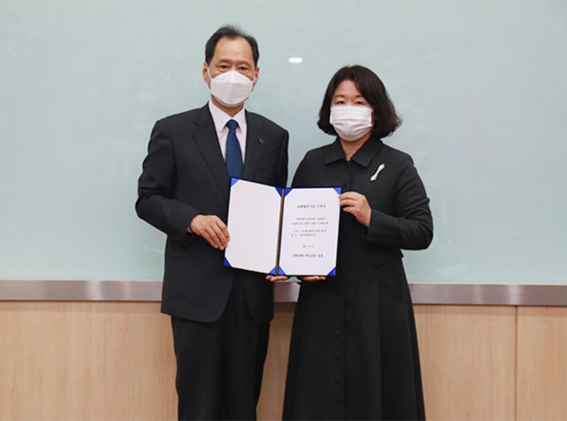단국대 약대 동문·교수, '발전기금' 1억4600만원 기탁