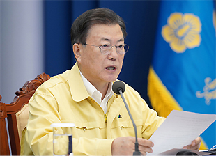文 "의료체계 지속 가능성 중요...재택치료 공백 없도록"