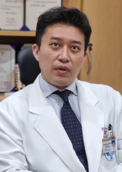 "최소침습수술, 안정적 예후...척추질환 새로운 대안"