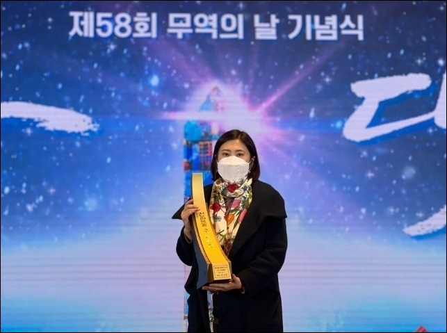 유영제약, 천만불 수출탑 수상…글로벌 진출 속도