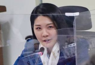 "비대면진료, 추가법안 낼것…재택치료약, 약사 전담해야"