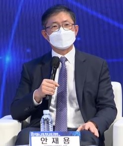 안재용 SK바사 사장, '코로나 백신 늦었다' 비판 정면 반박