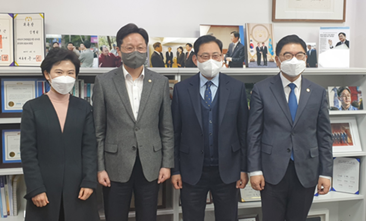 최광훈-박영달-우경아 "약국-한약국 구분하자"