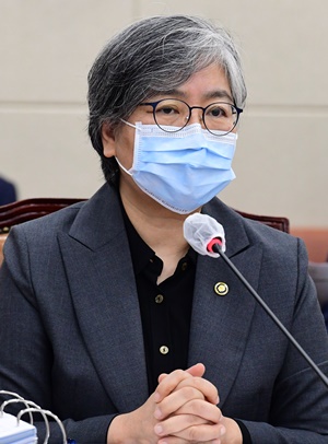정은경 청장 "코로나 예방약 '이부실드' 도입 검토 중"
