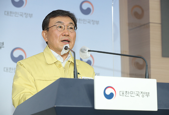 재택환자 종류별로 관리…일반군, 감시없이 비대면처방