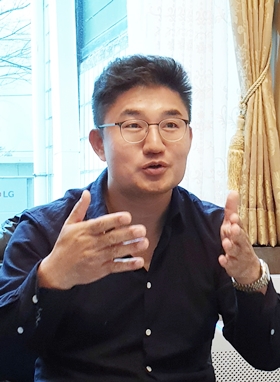 "약사 1천명 듣는 인기 강의...경영 활성화 방법 녹여"